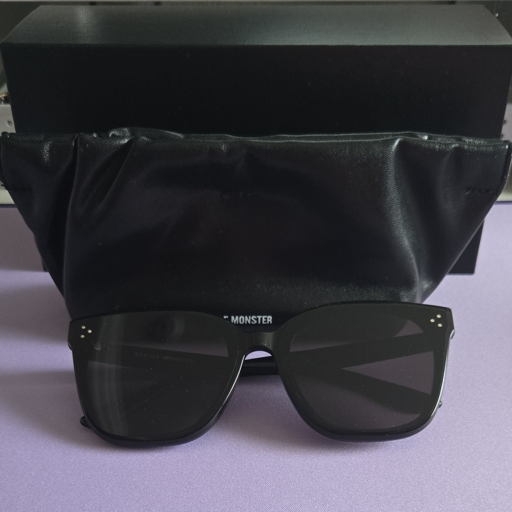 Gentle Monster Black Sunglasses